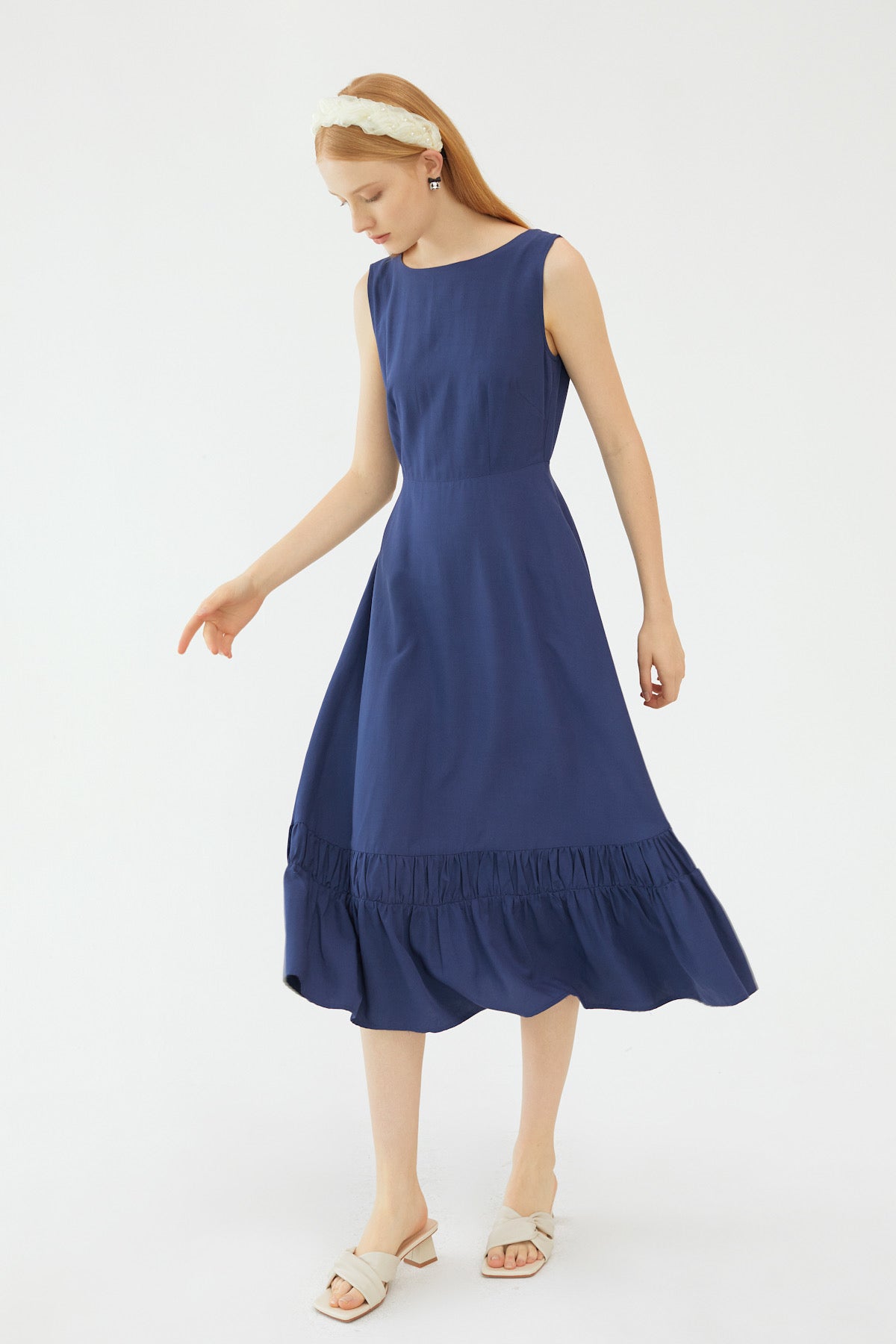 SKYE San Francisco Shop SF Chic Modern Elegant Classy Women Clothing French Parisian Minimalist Fashion Style Naomi Cutout Back Dress 2