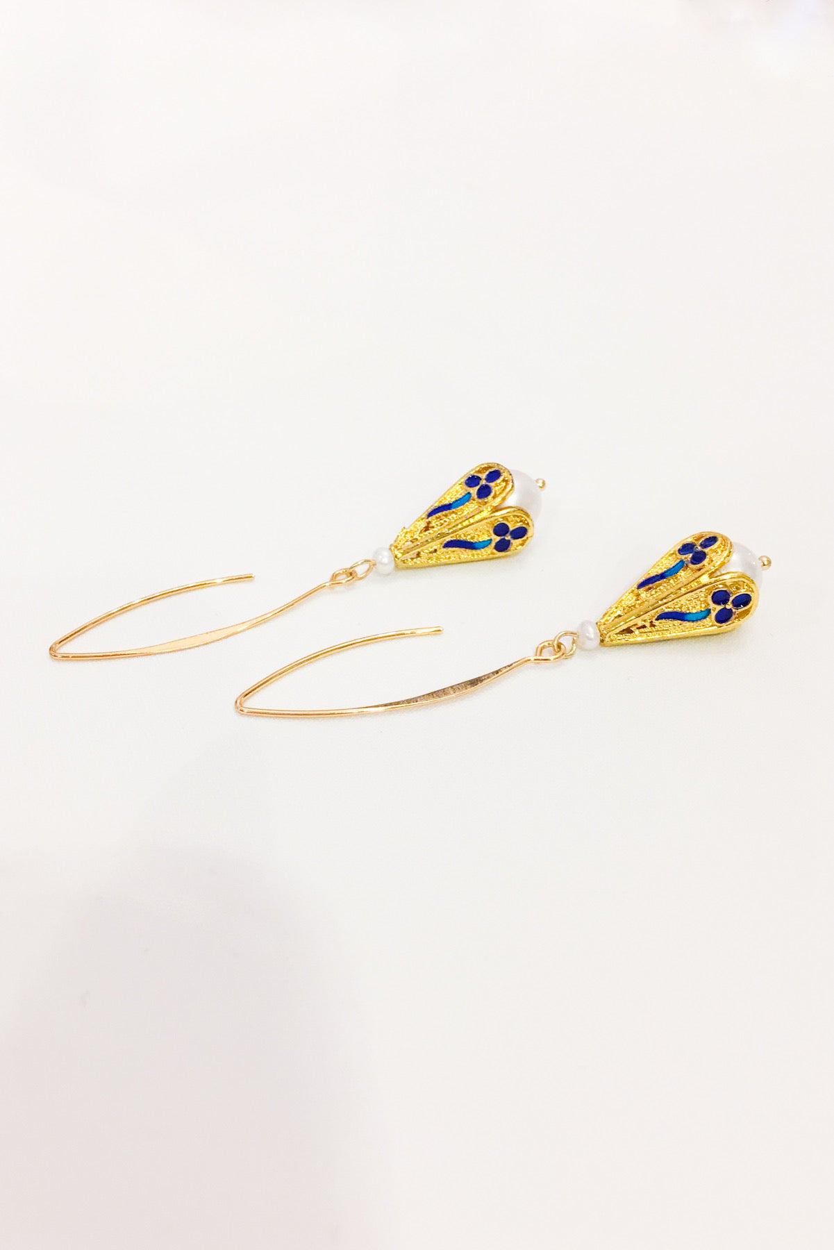 SKYE San Francisco Shop SF Chic Modern Elegant Classy Women Jewelry French Parisian Minimalist Dominique 18K Gold Freshwater Pearl Earrings 5