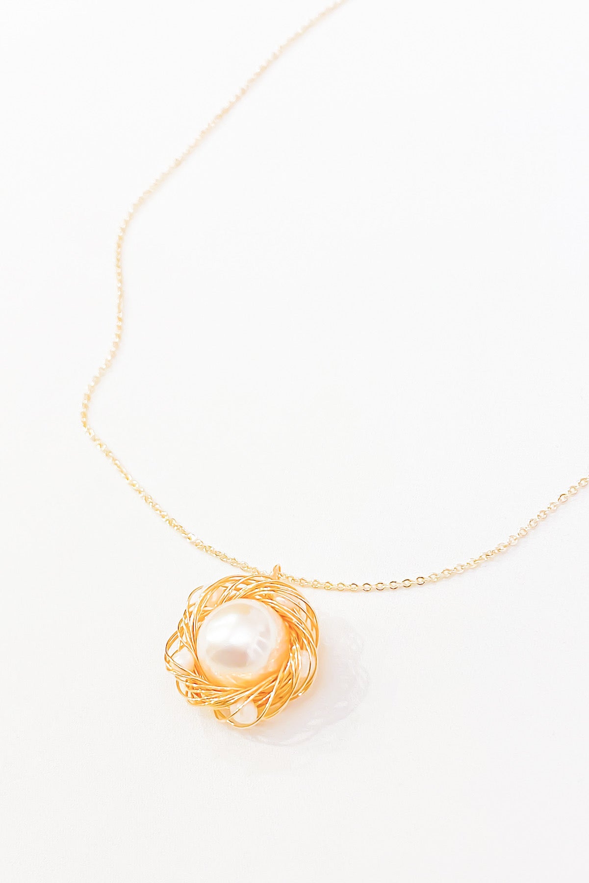 SKYE San Francisco Shop SF Chic Modern Elegant Classy Women Jewelry French Parisian Minimalist Ezra 18K Gold Freshwater Pearl Necklace 8