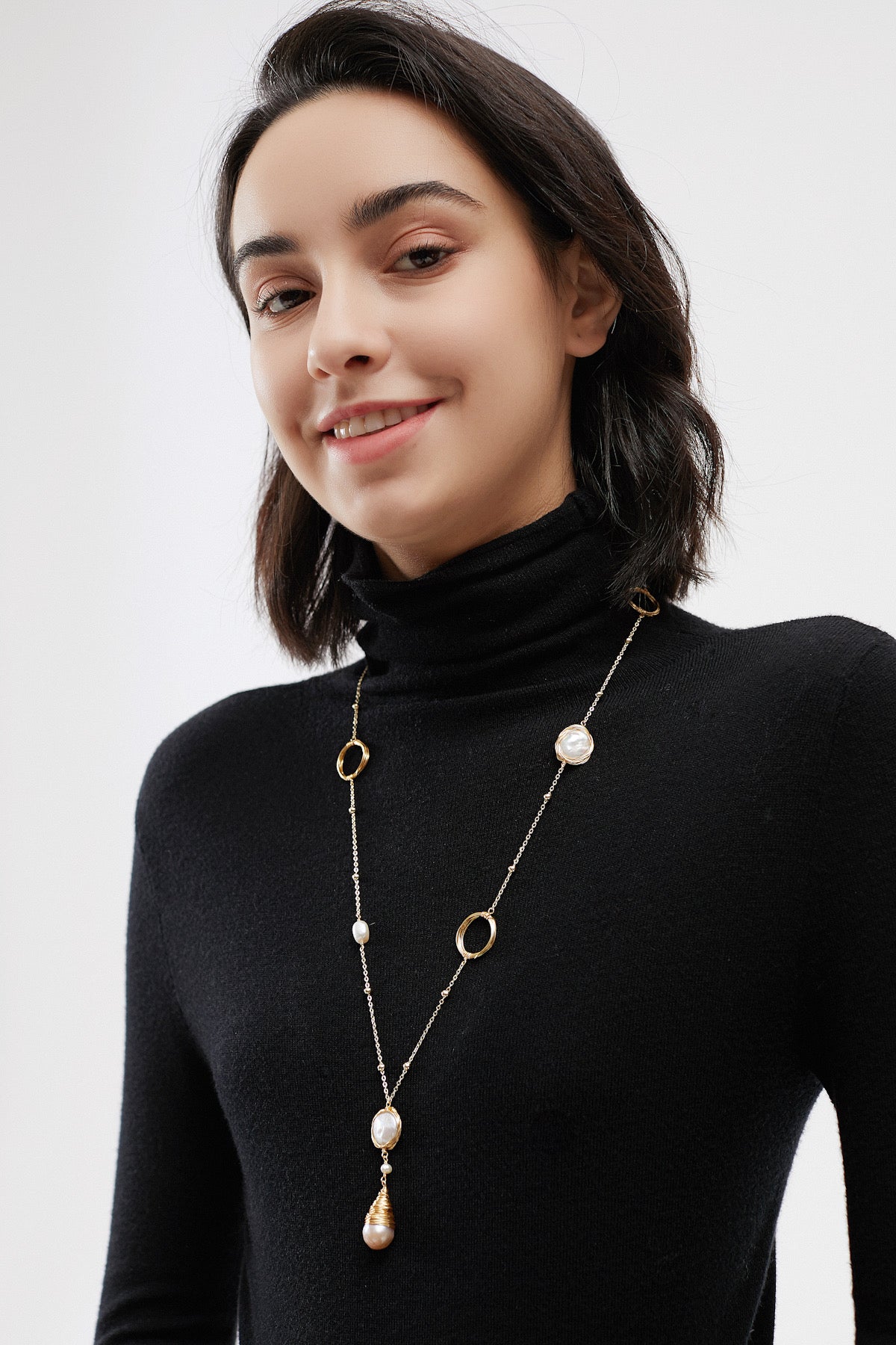 Jo lle 18K Gold Freshwater Pearl Necklace SKYE jo-lle-18k-gold-freshwater-pearl-necklace-skye