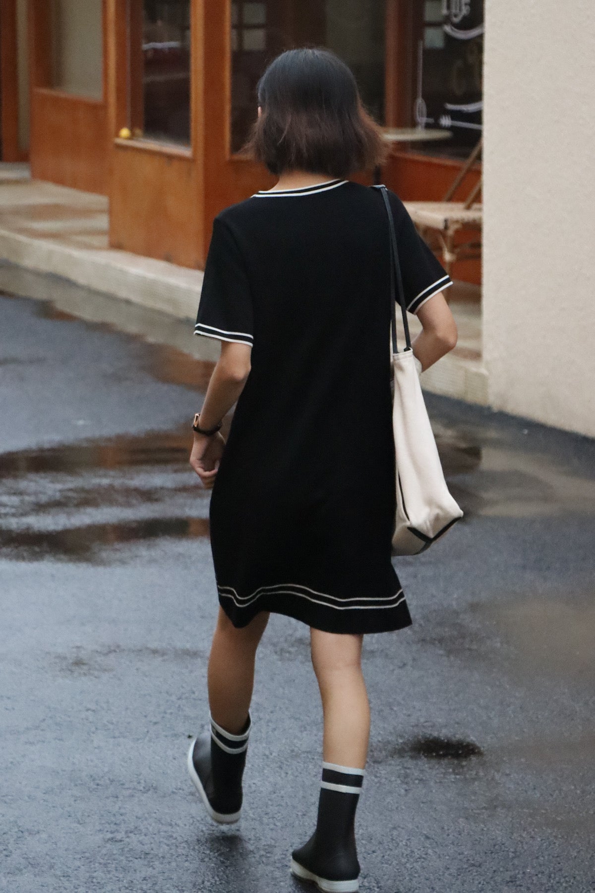 SKYE Shop Chic Modern Elegant Timeless Women Clothing French Parisian Minimalist Fashion Nicky Sweater Dress Black 7