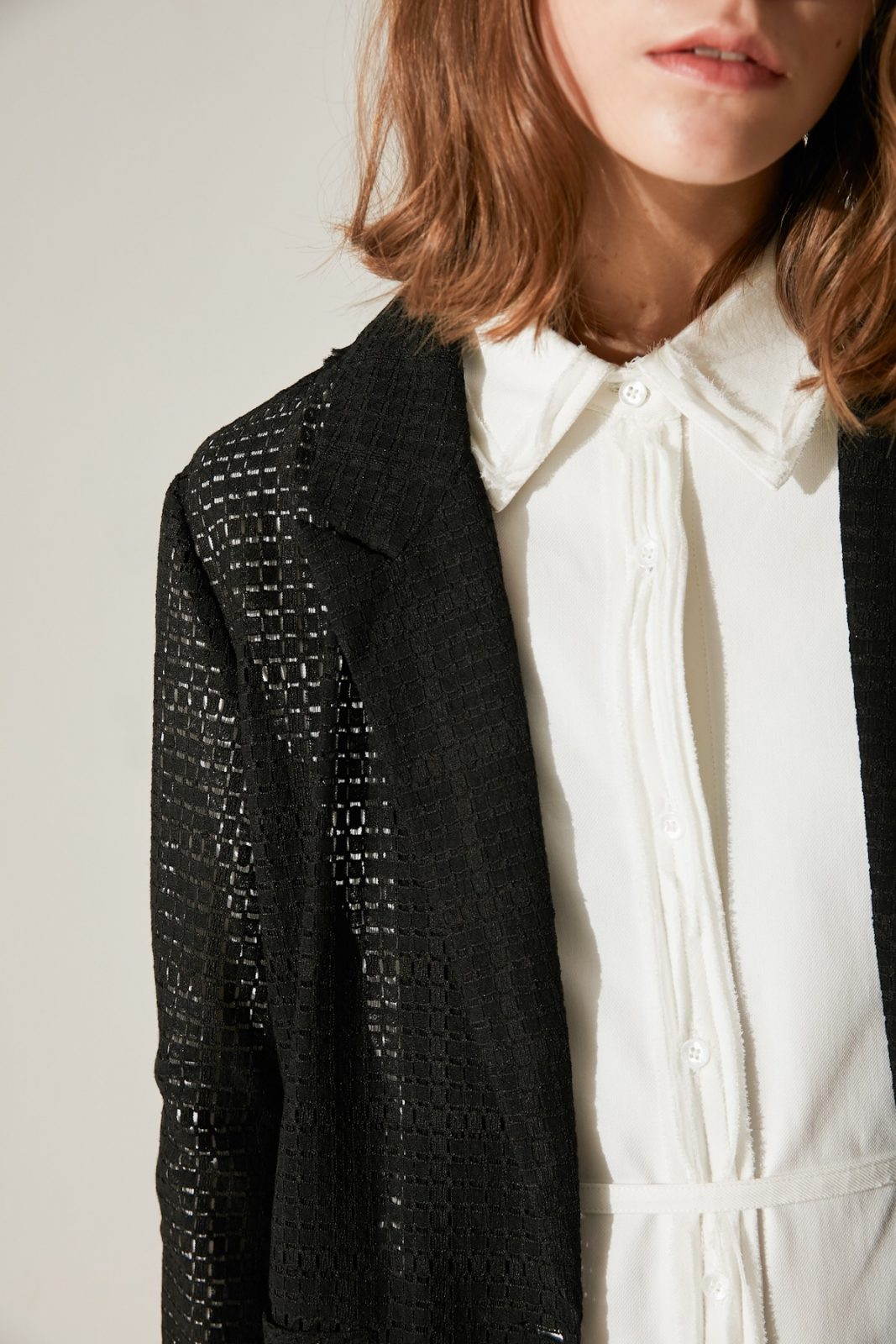SKYE minimalist women fashion Charlotte blazer lace black 5