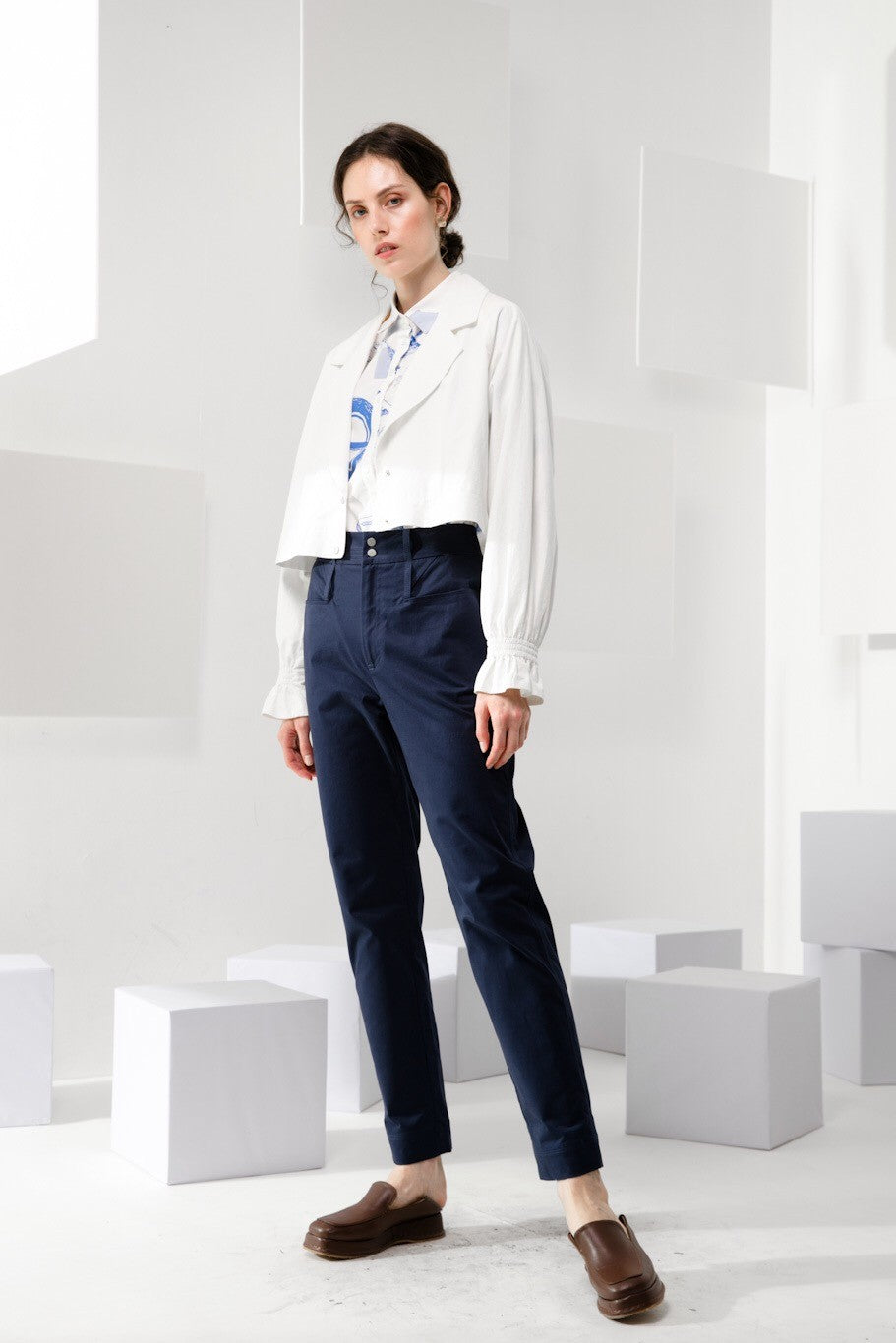 Skye minimalist modern women fashion convertible trench coat frill sleeves luxe fw 2018 3