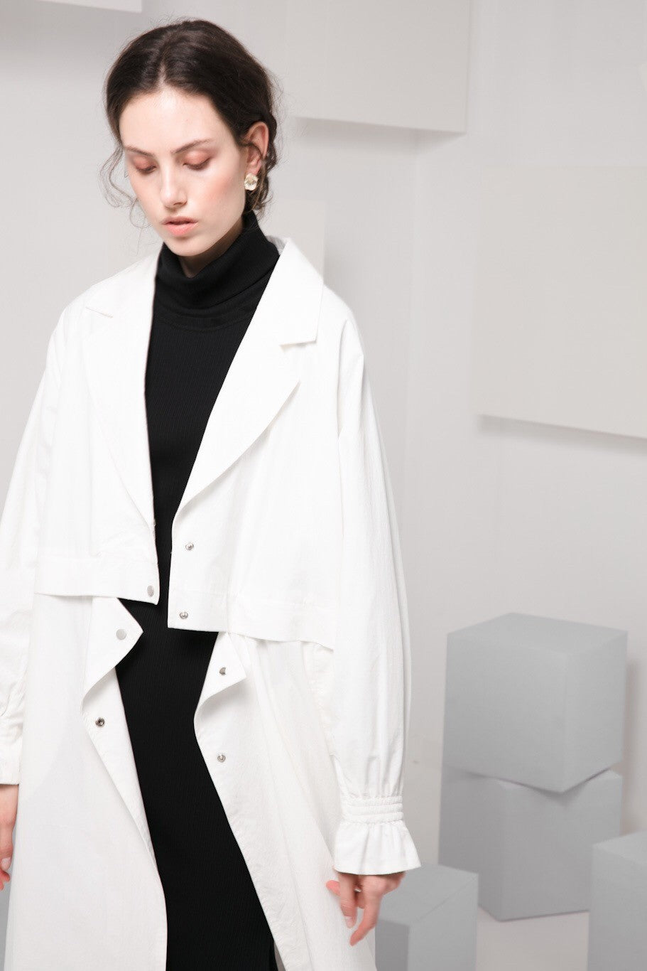 Skye minimalist modern women fashion convertible trench coat frill sleeves luxe fw 2018 4