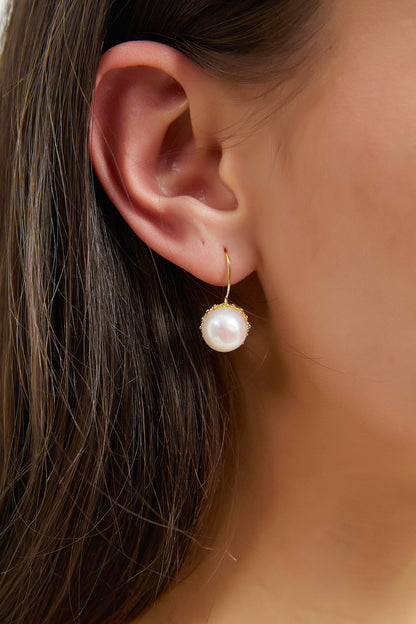Aoife Gold Halo Freshwater Pearl Drop Earrings