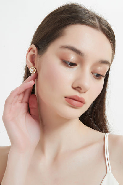 Cleo Mother of Pearl Stud Earrings