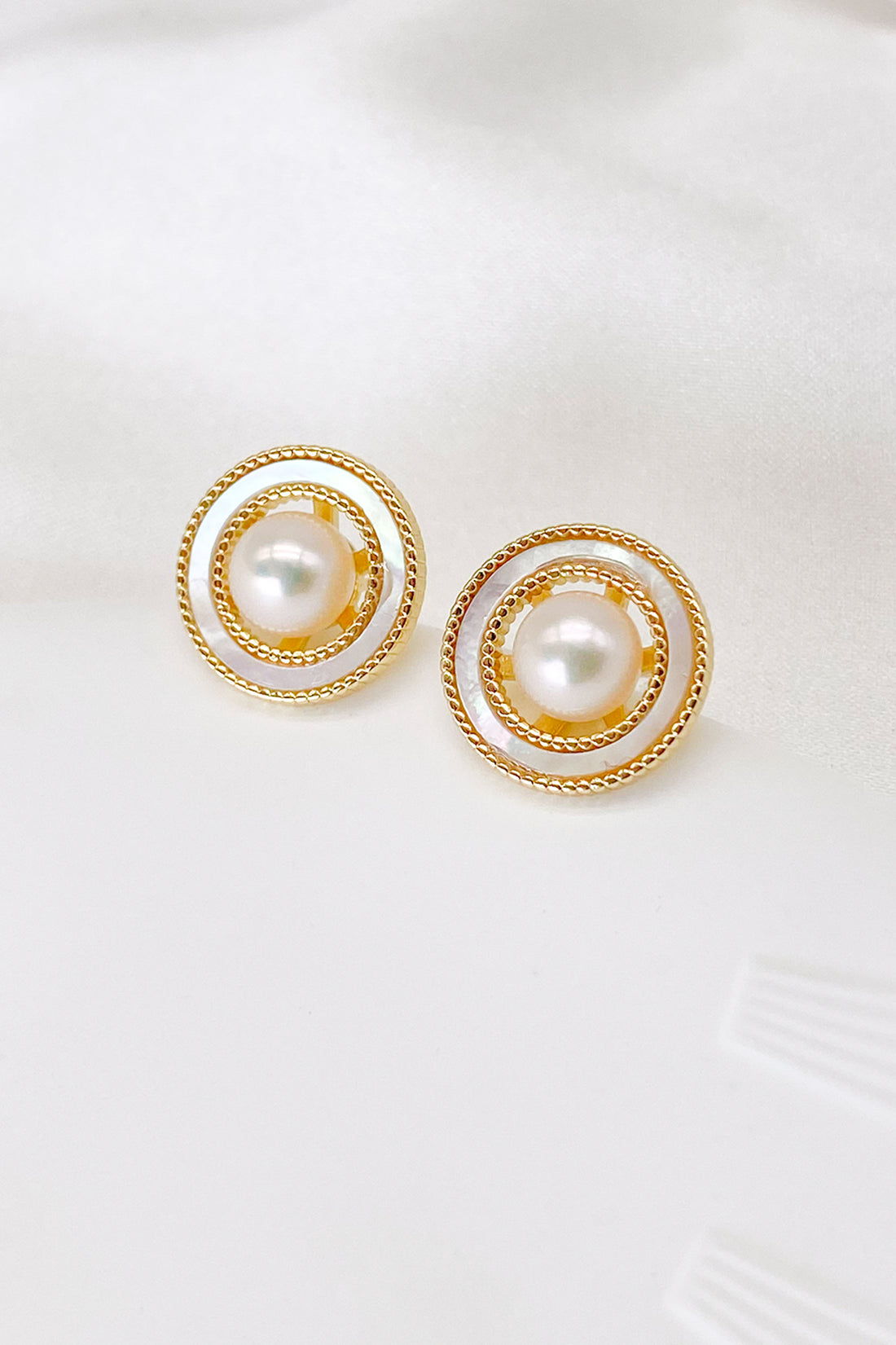Cleo Mother of Pearl Stud Earrings