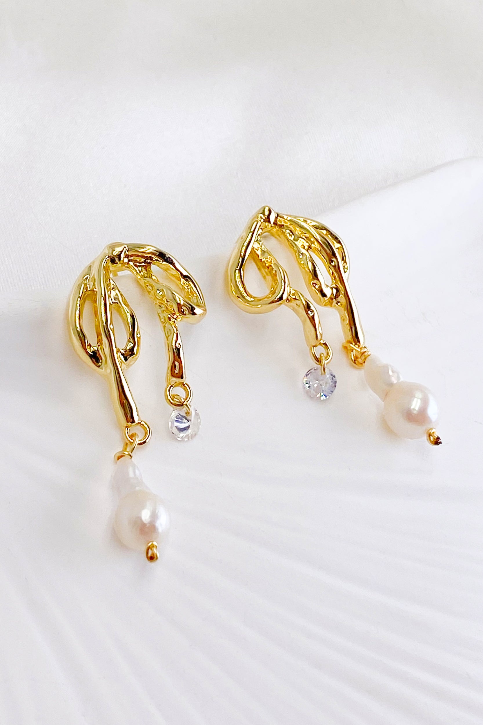 Naimh Gold Bow Freshwater Pearl Earrings