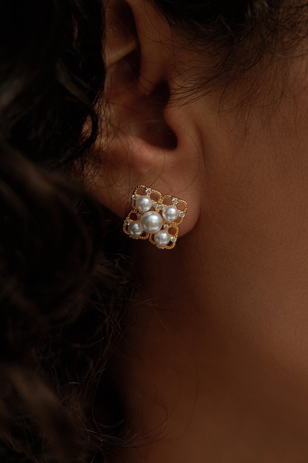 Claudine Gold Pearl Earrings 3