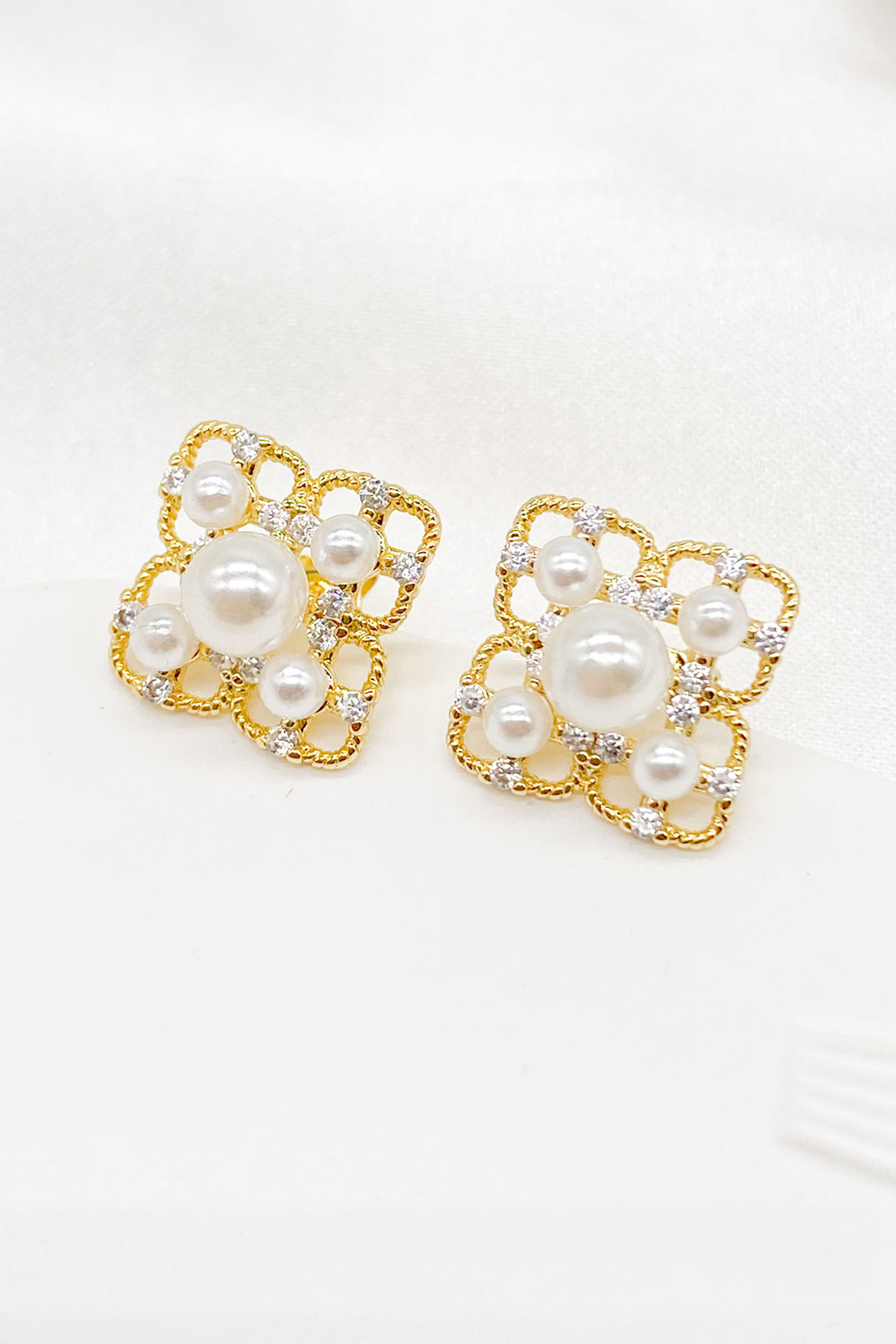 Claudine Gold Pearl Earrings 6