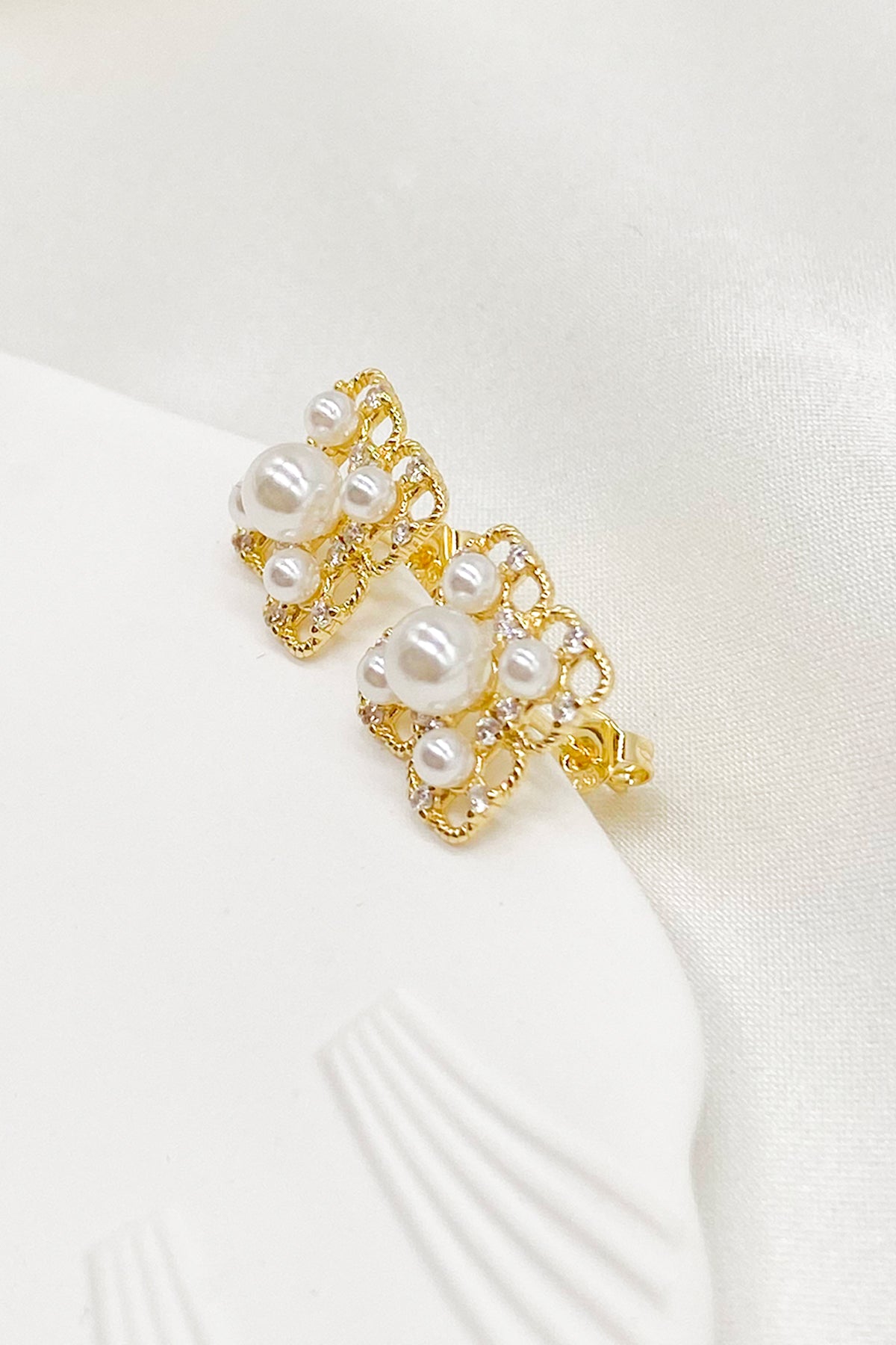Claudine Gold Pearl Earrings 7