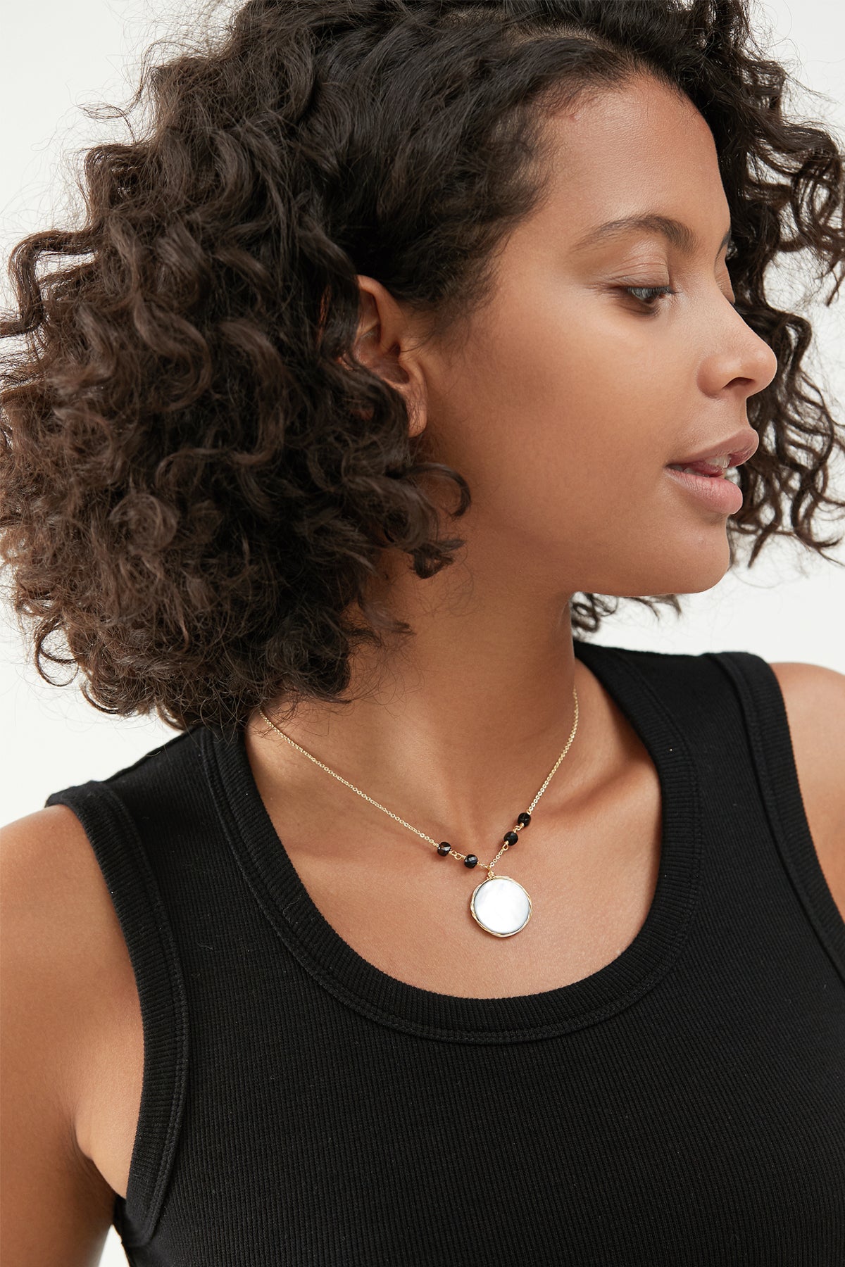 Nevaeh Grey Mother of Pearl Necklace3