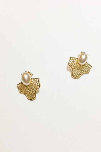 SKYE SF modern minimalist women fashion accessories Daria 18K Freshwater Pearl earrings 4