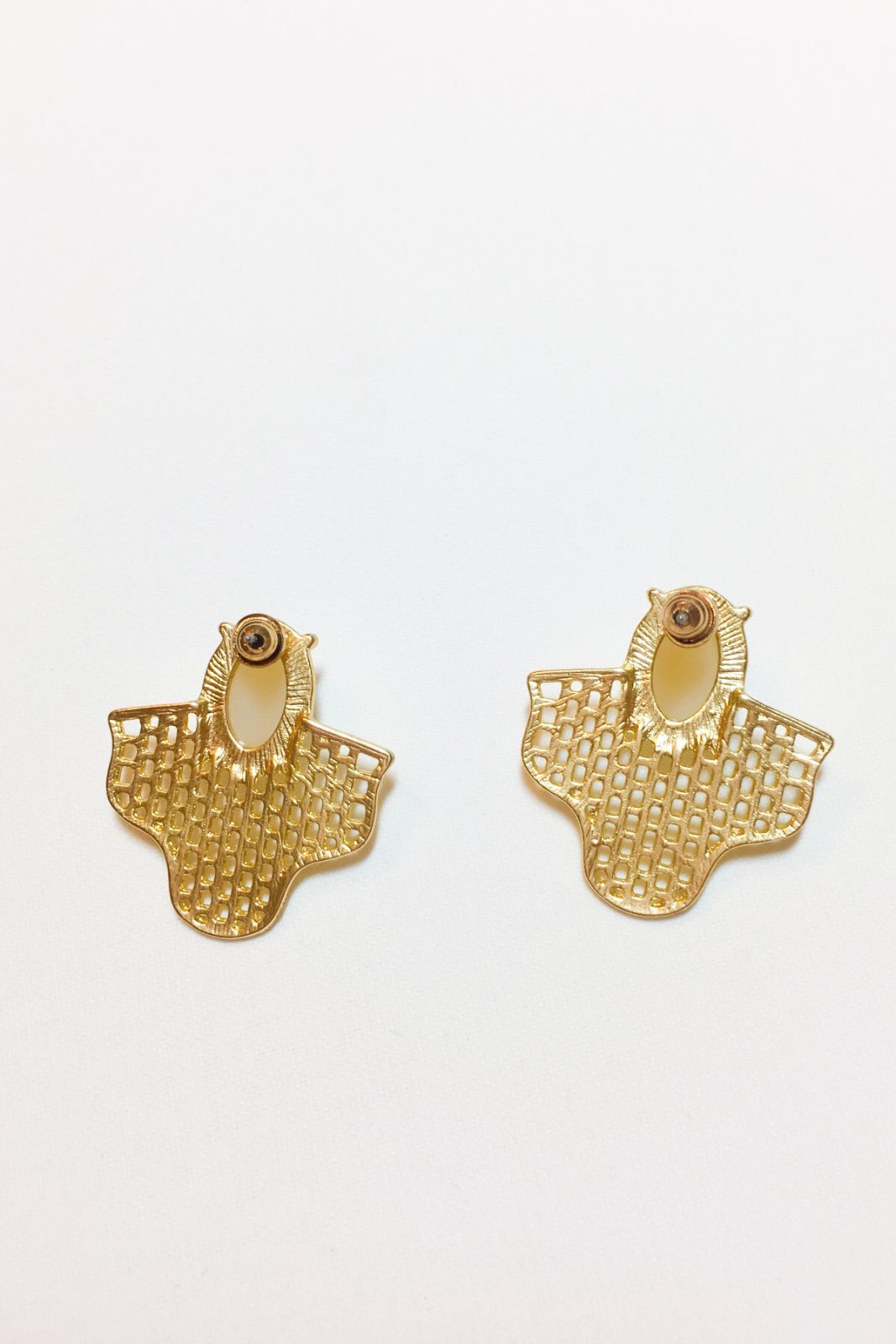 SKYE SF modern minimalist women fashion accessories Daria 18K Freshwater Pearl earrings