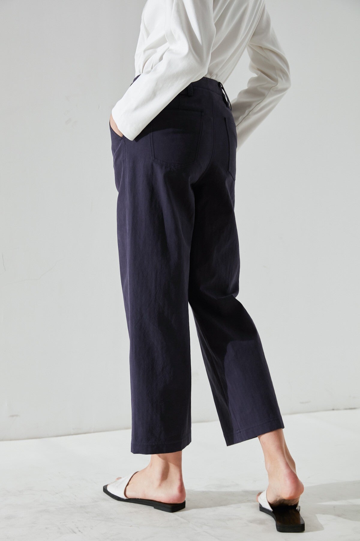 SKYE San Francisco SF California shop ethical sustainable modern minimalist quality women clothing fashion Fayette Cropped Pants 4