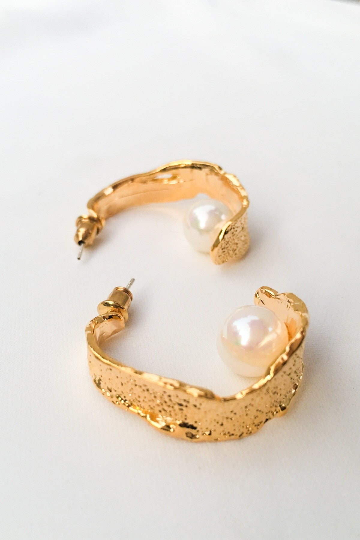 SKYE San Francisco SF California shop ethical sustainable modern minimalist quality women jewelry Margo 18K Gold Pearl Hoop Earrings 4