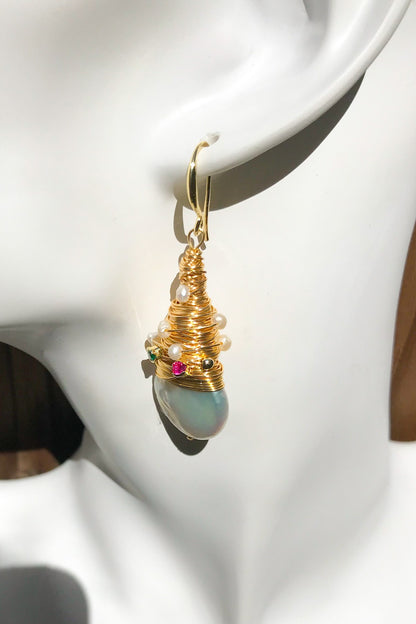 SKYE San Francisco SF shop ethical sustainable modern minimalist luxury women jewelry Spring 2020 Opale 18K Gold Freshwater Pearl Earrings 2