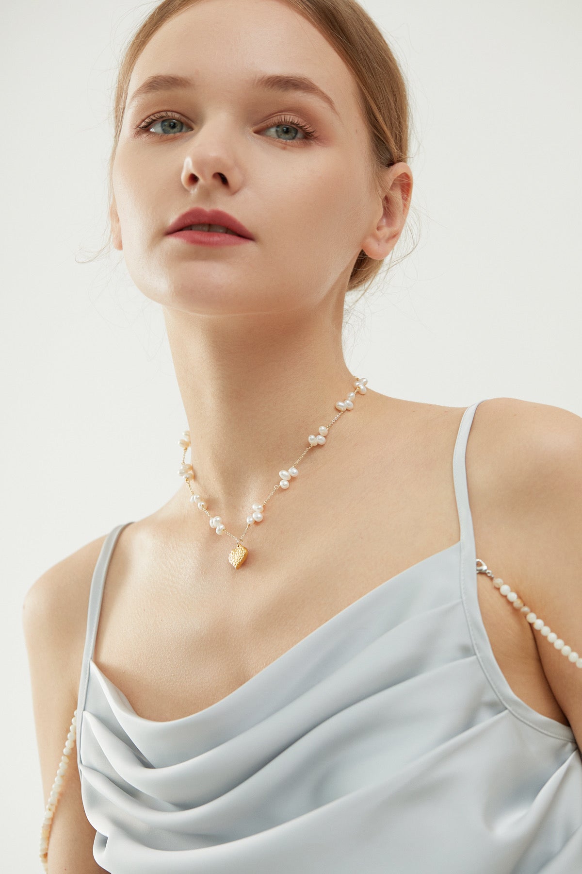 SKYE San Francisco Shop Chic Modern Elegant Classy Women Jewelry French Parisian Minimalist Angeline Heart Pendant Pearl Necklace 8