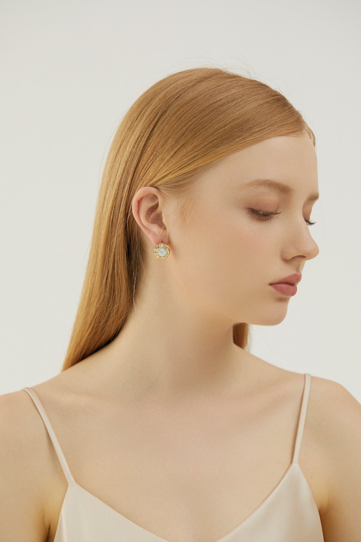 SKYE San Francisco Shop Chic Modern Elegant Classy Women Jewelry French Parisian Minimalist Cecile Freshwater Pearl Earrings 3