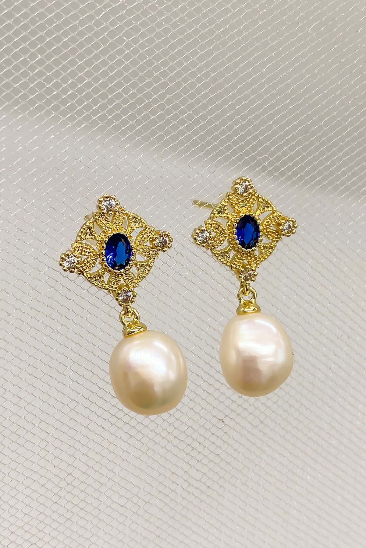 SKYE San Francisco Shop Chic Modern Elegant Classy Women Jewelry French Parisian Minimalist Regine Filigree Crystal Freshwater Pearl Earrings 5
