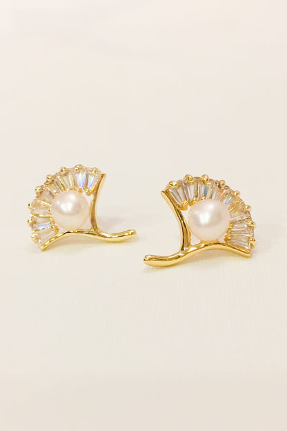 SKYE San Francisco Shop SF Chic Modern Elegant Classy Women Jewelry French Parisian Minimalist Ember 18K Gold Freshwater Pearl Earrings 4