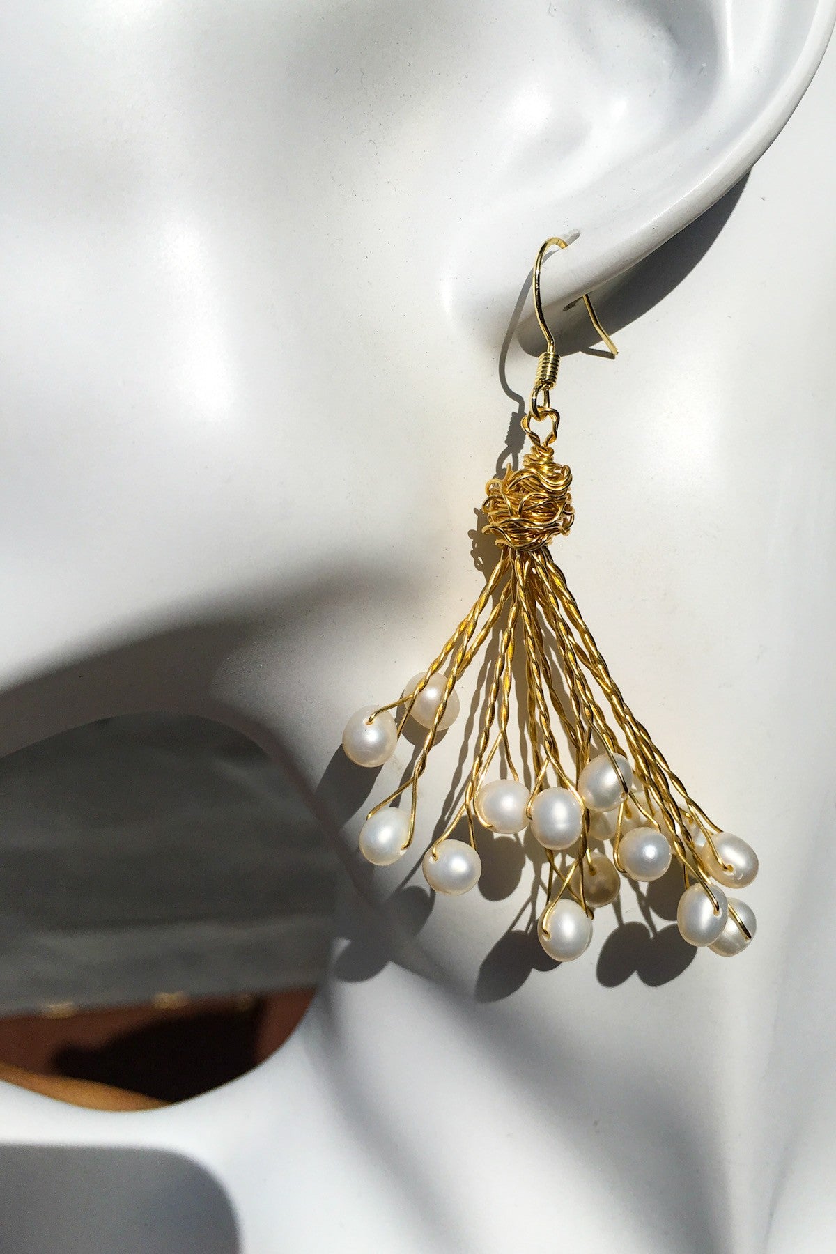 SKYE San Francisco Shop SF Chic Modern Elegant Classy Women Jewelry French Parisian Minimalist Francine 18K Gold Freshwater Pearl Earrings 3