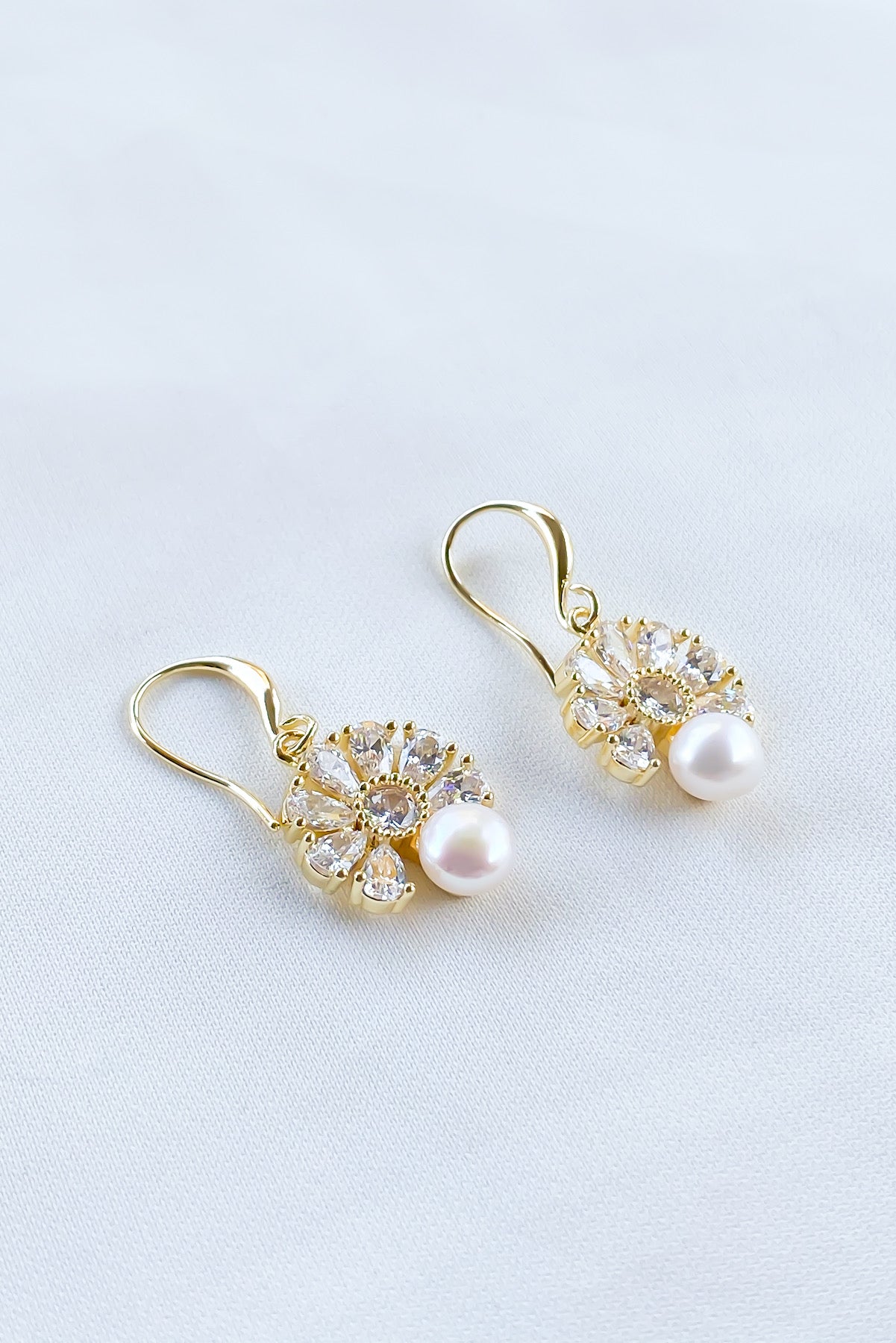 SKYE San Francisco Shop SF Chic Modern Elegant Classy Women Jewelry French Parisian Minimalist Lyna 18K Gold Freshwater Pearl Crystal Earrings 2