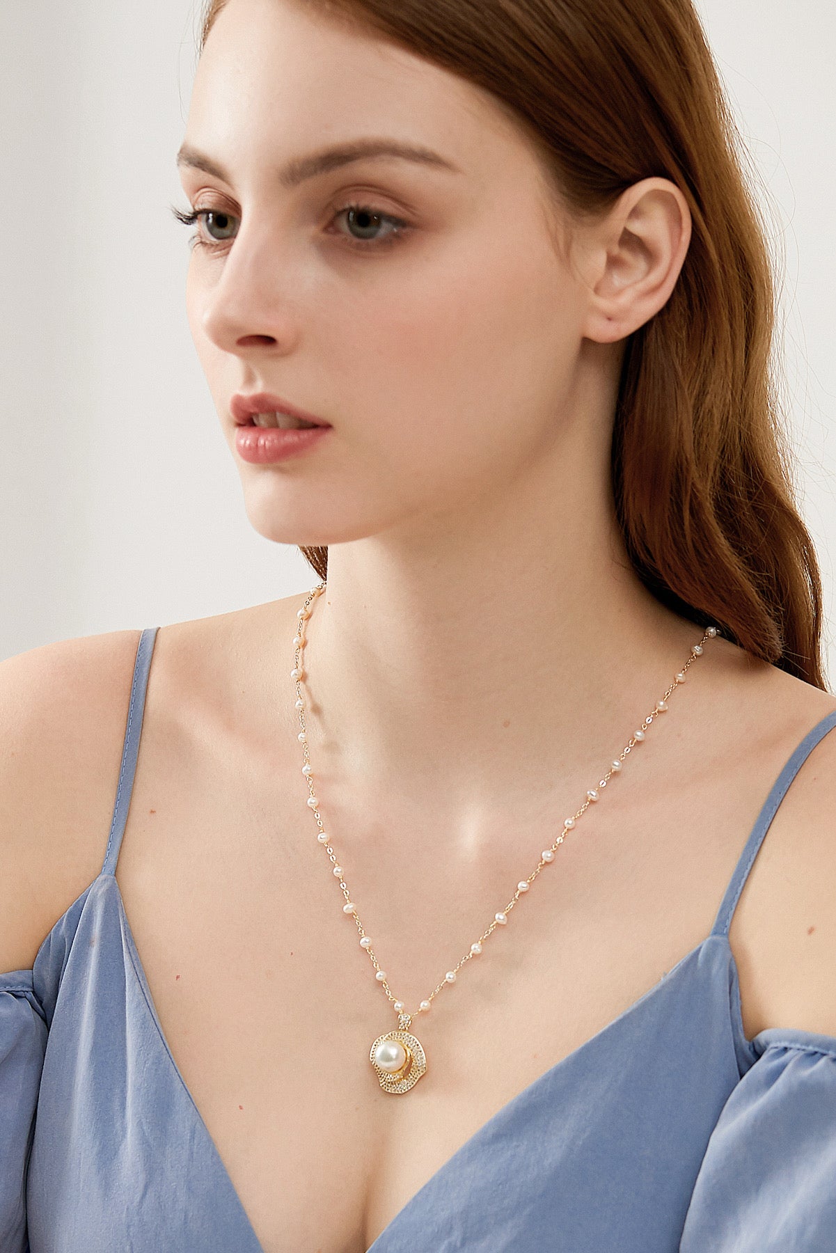 Amazon.com: Saturn pearl necklace love artificial white pearl women's  jewelry collar crystal diamond pendant shining fashion modern clavicle  chain wedding mother's birthday present (White) : Clothing, Shoes & Jewelry