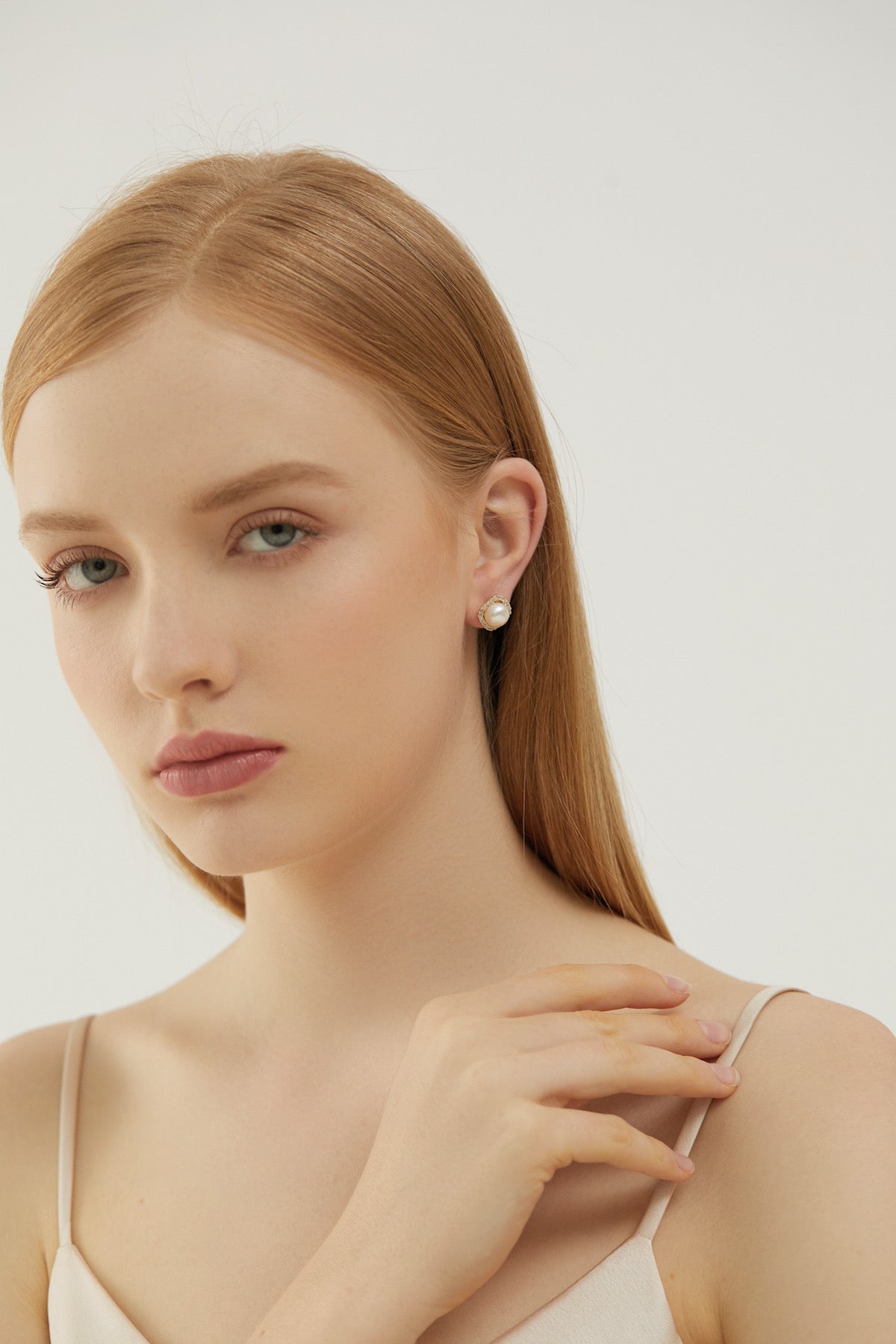 SKYE Shop Chic Modern Elegant Classy Women Jewelry French Parisian Minimalist Alexandra Freshwater Pearl Stud Earrings 9