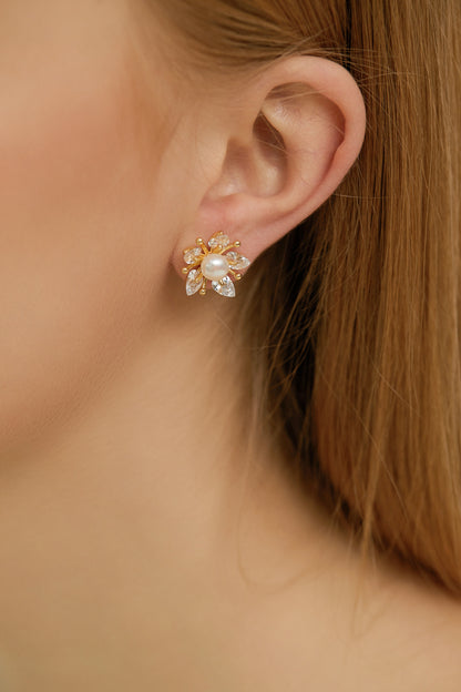 SKYE Shop Chic Modern Elegant Classy Women Jewelry French Parisian Minimalist Angelica Gold Pearl Sakura Flower Stud Earrings 8