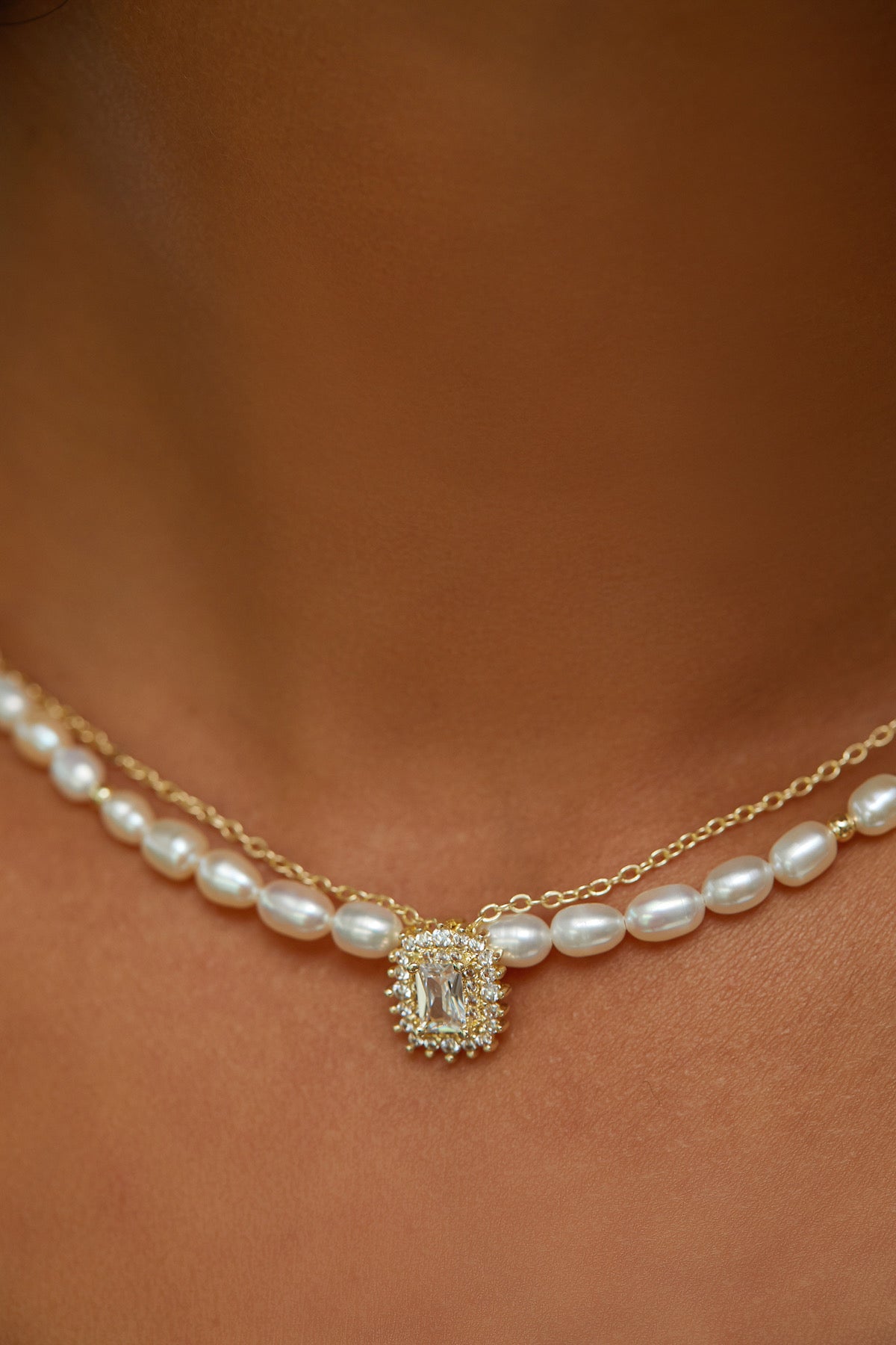 SKYE Shop Chic Modern Elegant Classy Women Jewelry French Parisian Minimalist Jolie Freshwater Pearl Crystal Pendant Necklace 6