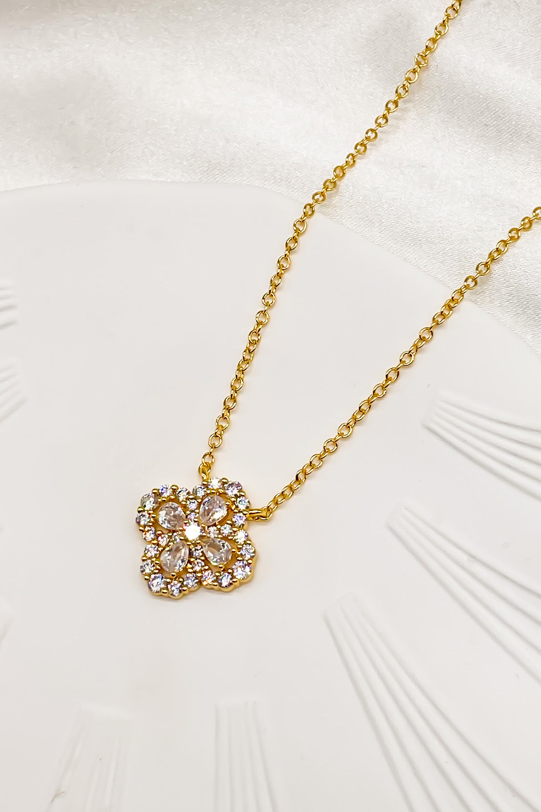 SKYE Shop Chic Modern Elegant Classy Women Jewelry French Parisian Minimalist Millie Crystal Clover Pendant Necklace 4