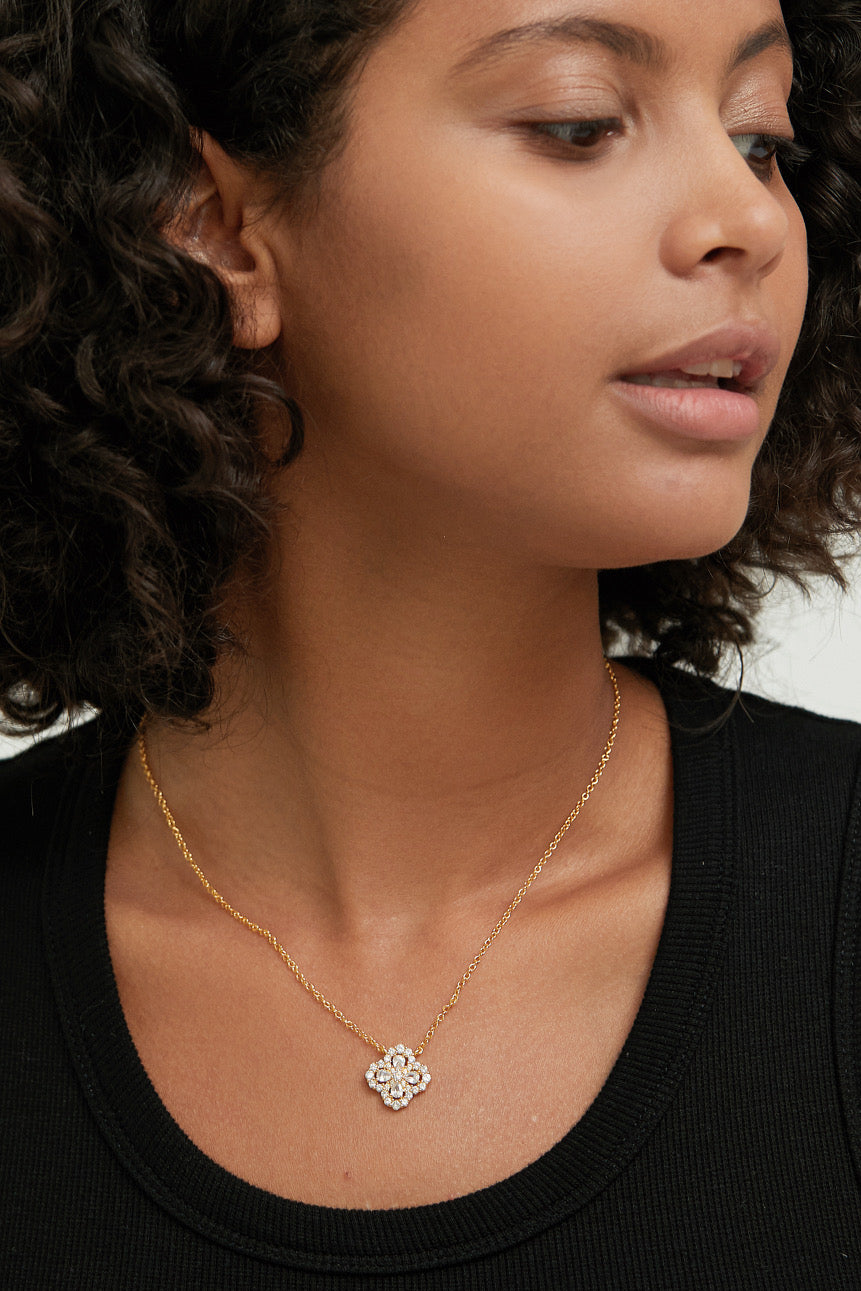 SKYE Shop Chic Modern Elegant Classy Women Jewelry French Parisian Minimalist Millie Crystal Clover Pendant Necklace 7