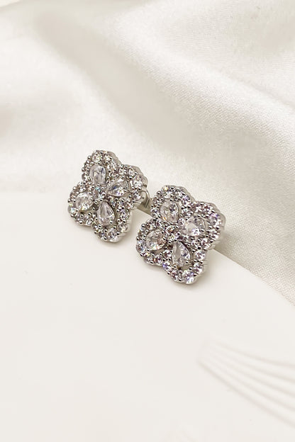 SKYE Shop Chic Modern Elegant Classy Women Jewelry French Parisian Minimalist Tilly Crystal Clover Earrings Silver 2