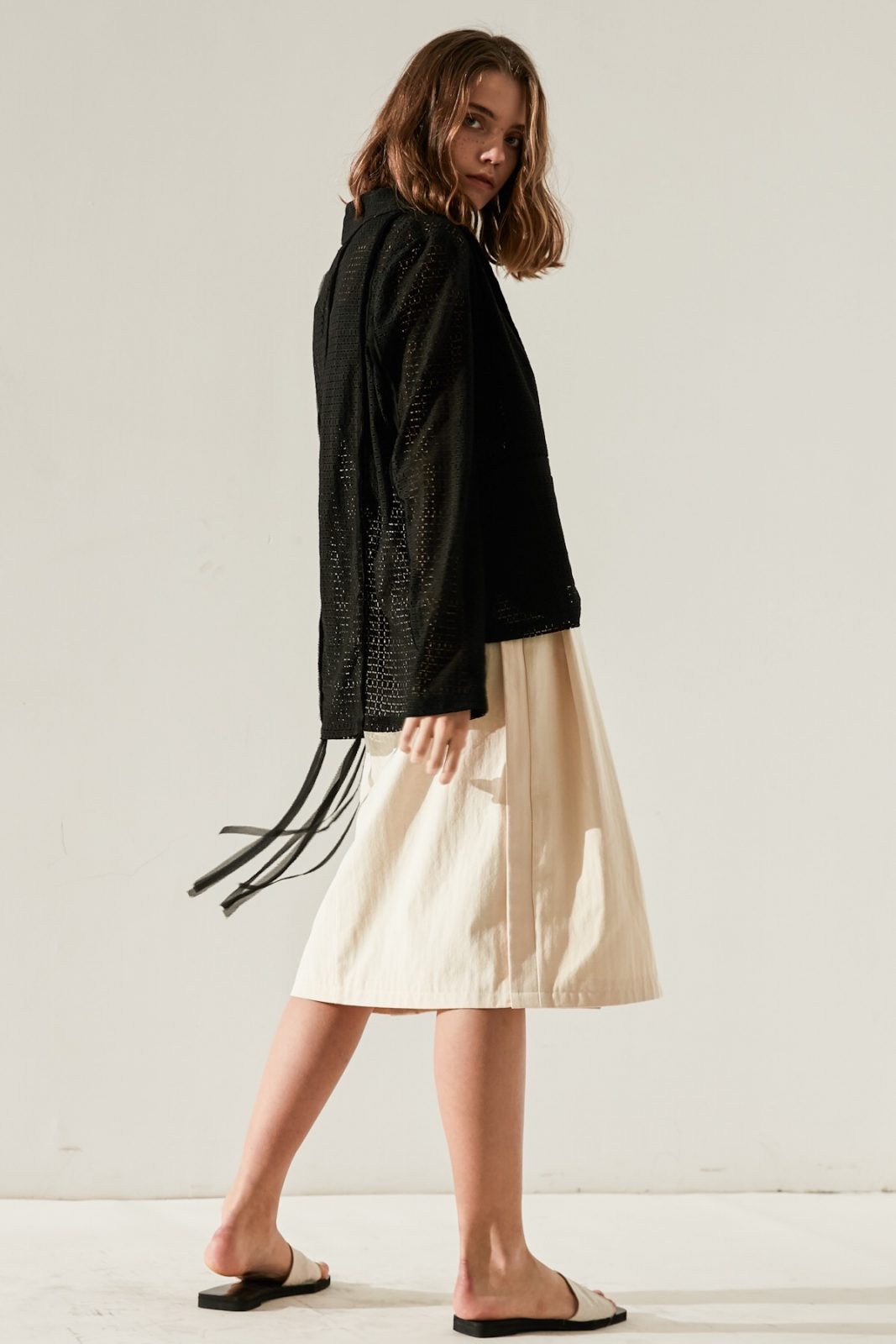 SKYE minimalist women fashion Charlotte blazer lace black 3