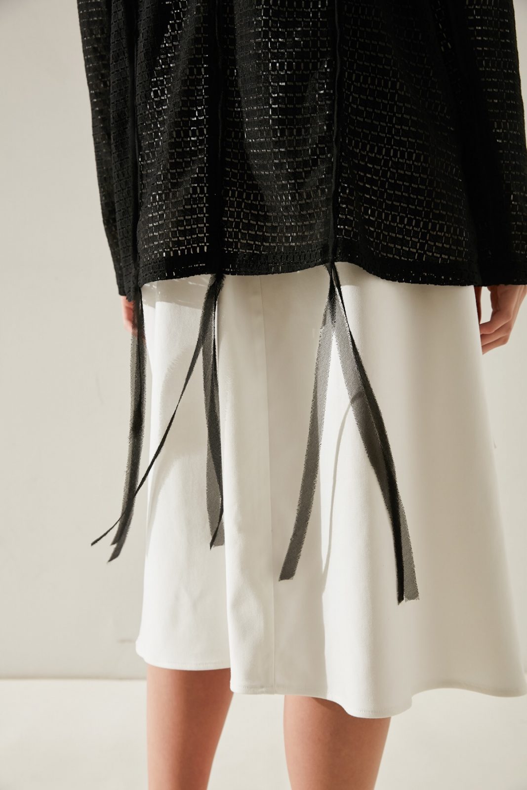 SKYE minimalist women fashion Charlotte blazer lace black 7