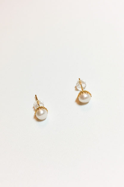 SKYE modern minimalist women fashion accessories Camillia Freshwater Pearl Earrings 5