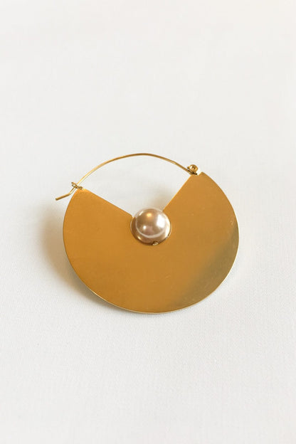 SKYE modern minimalist women fashion accessories Chevelle 18K Gold Pearl Earrings 4