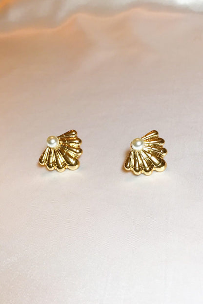 SKYE modern minimalist women fashion accessories Dion 18K Gold Pearl Fan Earrings 2