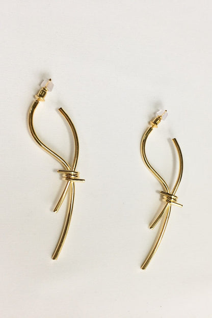 SKYE modern minimalist women fashion accessories Elaina 18K Gold Twists Earrings 2