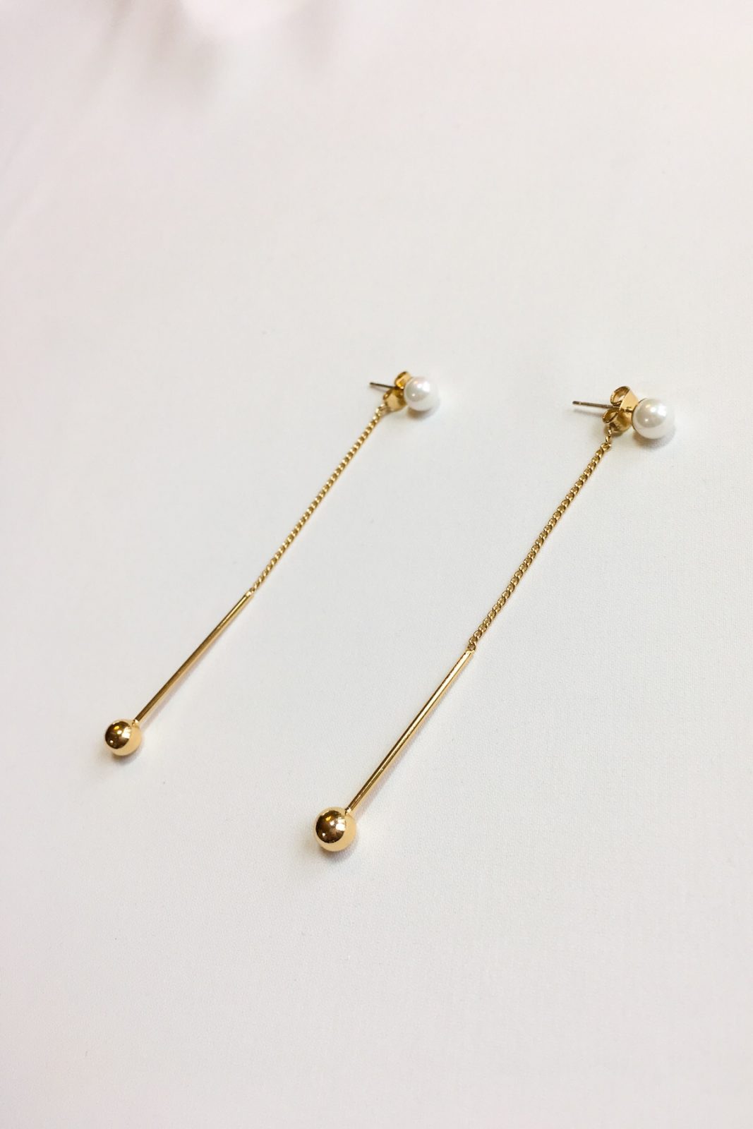 SKYE modern minimalist women fashion accessories Isabel 18K Gold Pearl Drop Earrings