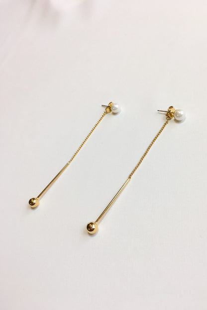 SKYE modern minimalist women fashion accessories Isabel 18K Gold Pearl Drop Earrings