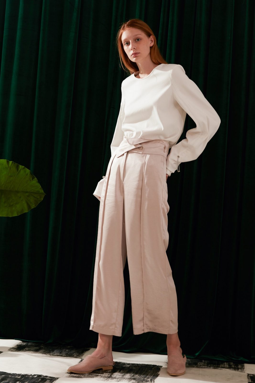 SKYE modern minimalist women fashion long sleeve drawstring top white
